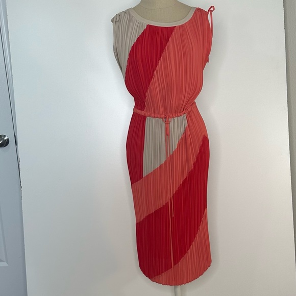 BCBGMaxazria color-block pleated midi dress medium - Picture 6 of 16